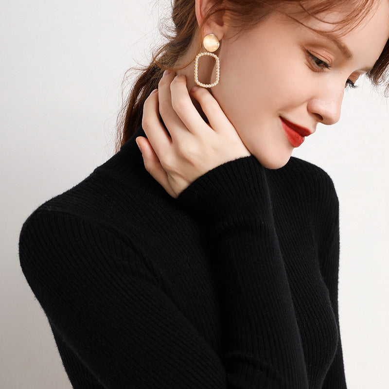 Turtleneck bottoming shirt for women